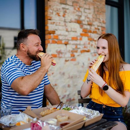 Smaltovna Lofty Apartman Losonc Kültér fotó