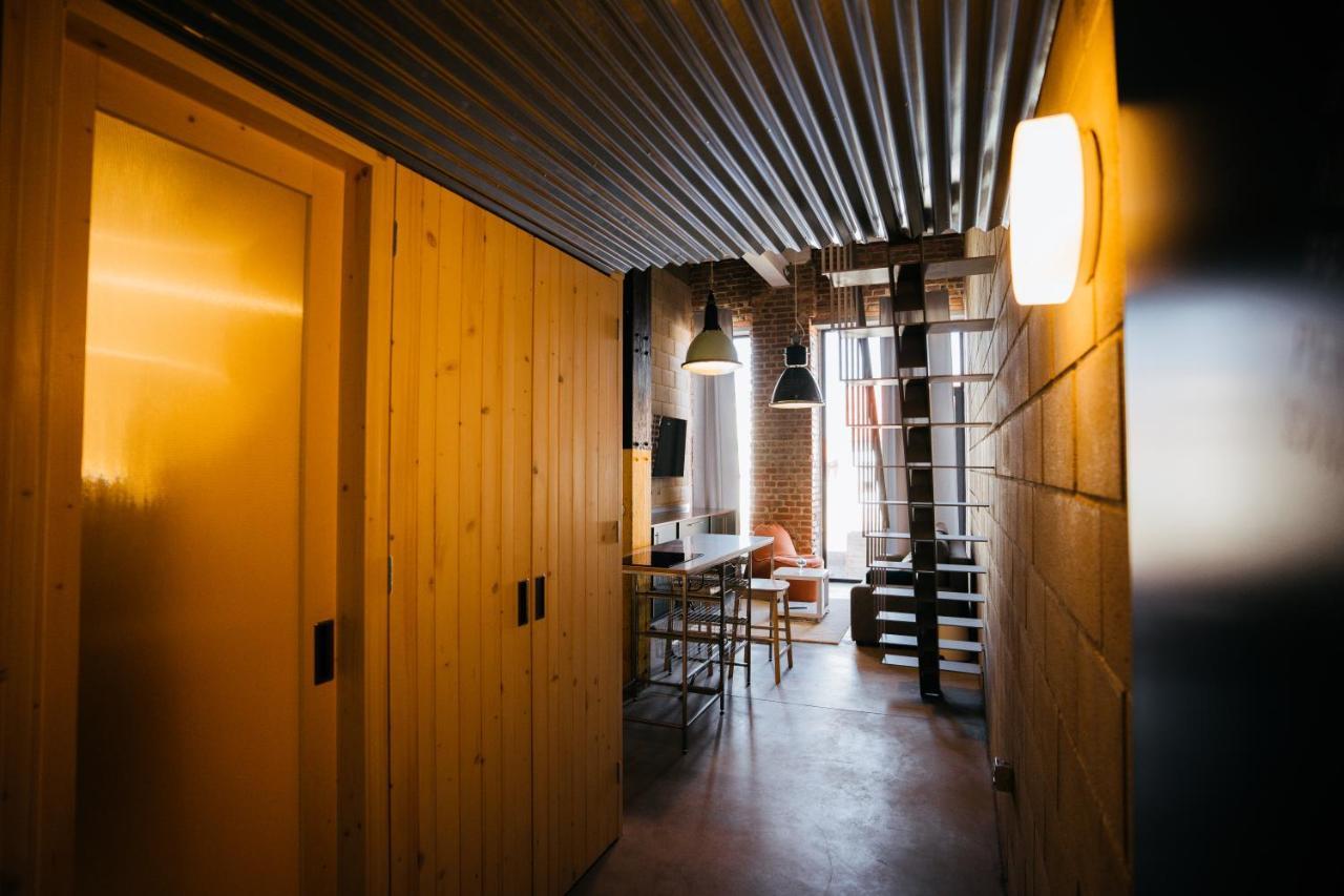 Smaltovna Lofty Apartman Losonc Kültér fotó