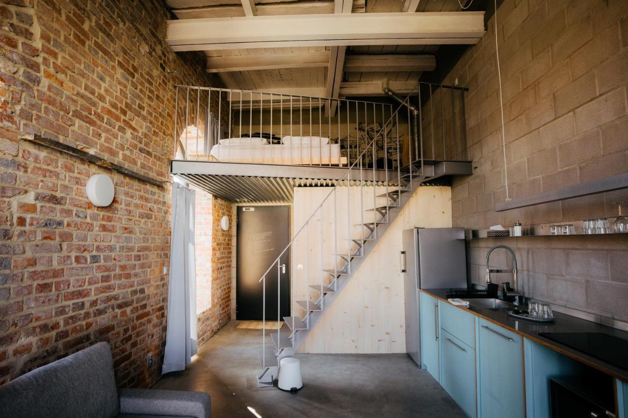 Smaltovna Lofty Apartman Losonc Kültér fotó