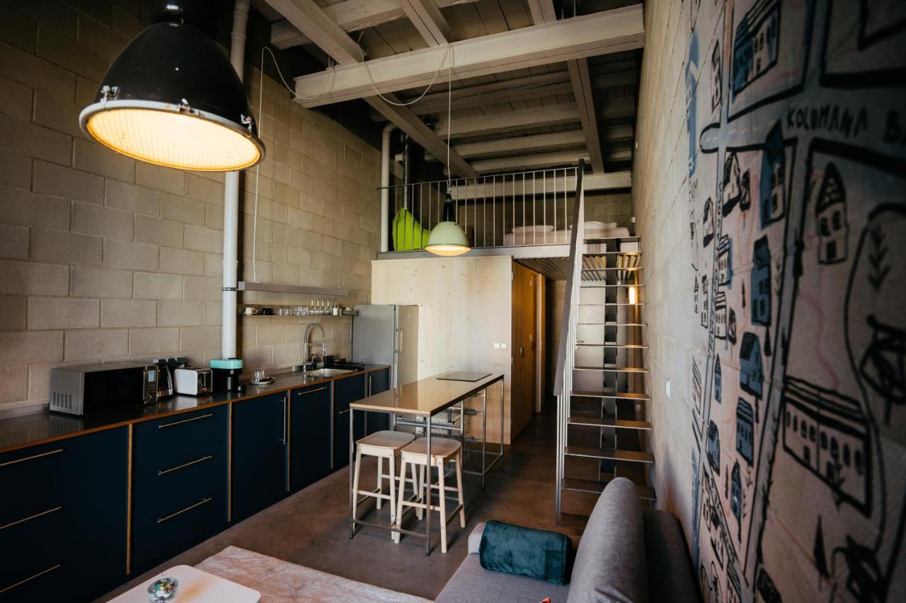 Smaltovna Lofty Apartman Losonc Kültér fotó