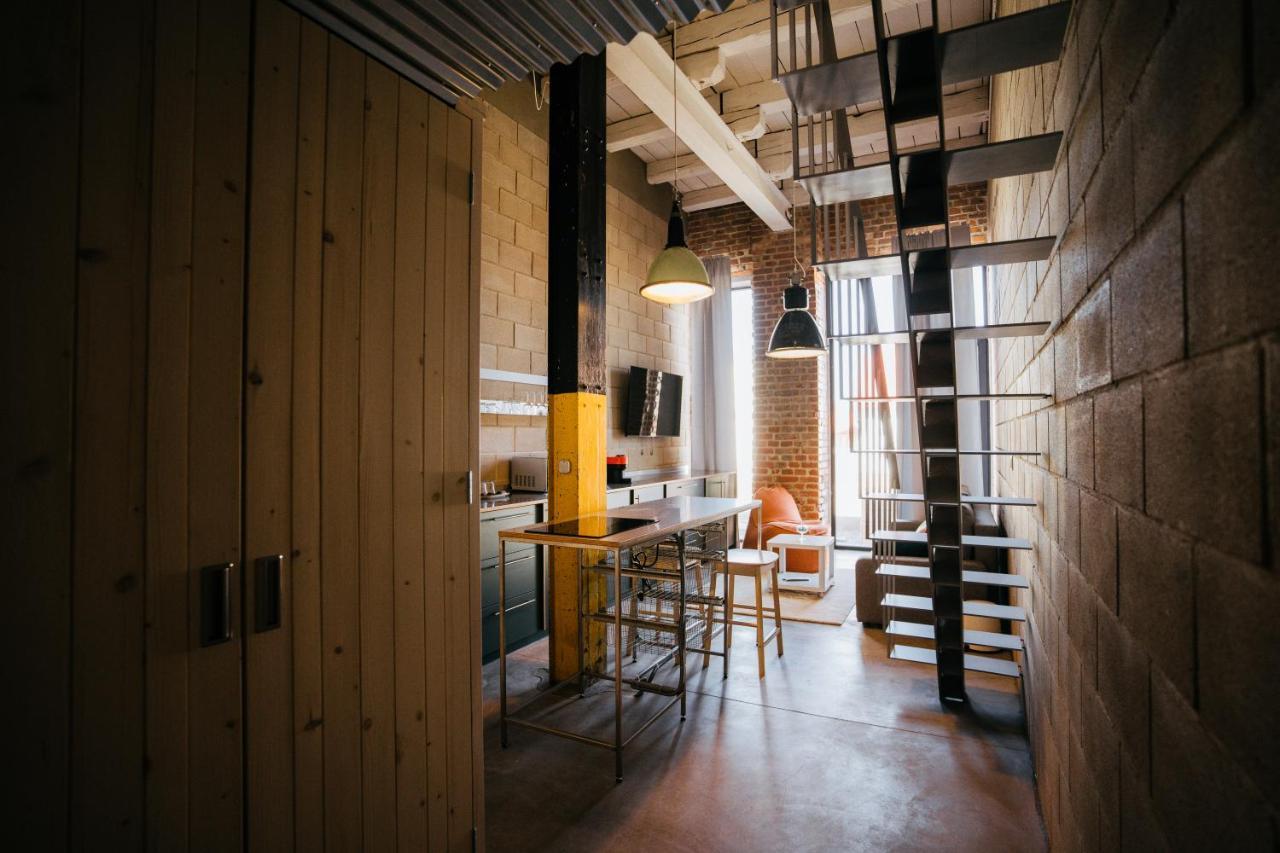 Smaltovna Lofty Apartman Losonc Kültér fotó